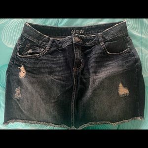 Women’s size 12 APT 9 Jean mini skirt